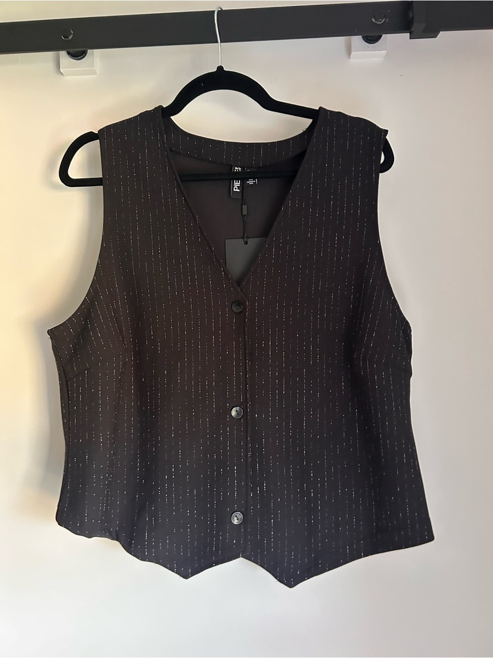 Black Metallic-Thread Sleeveless Vest